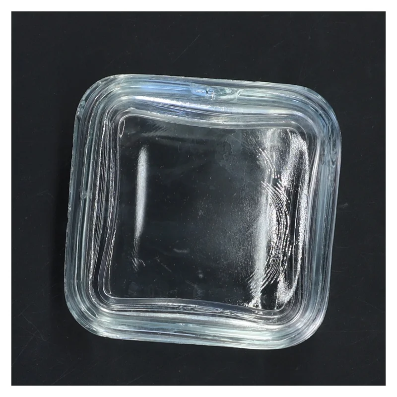 Glas kvadratisk skål (str. 9x9x5 cm)
