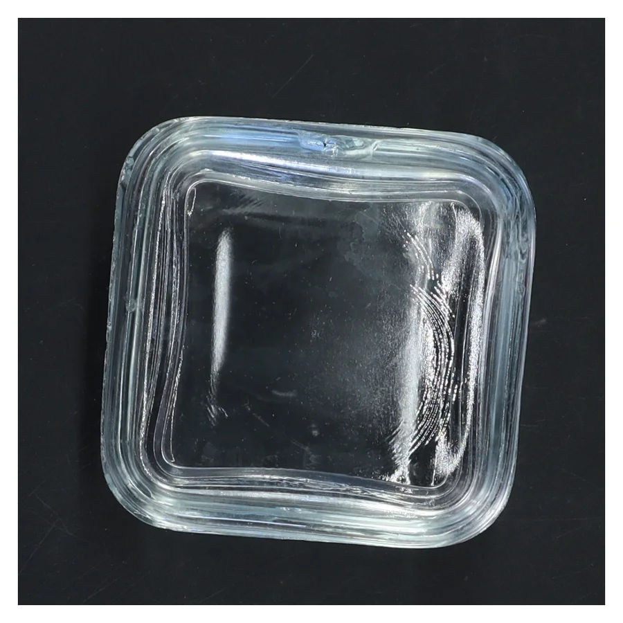 Glas kvadratisk skål (str. 9x9x5 cm)
