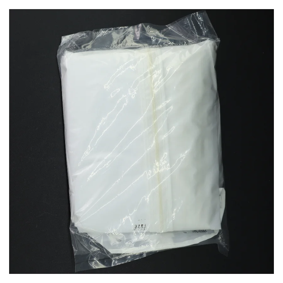 Hvid tøjovertræk (model Svajs) fra IKEA