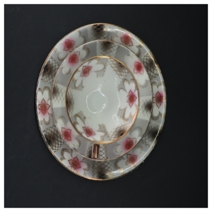 Tekop med underkop og tallerken fra Bavaria (str. Ø. 19,5 cm. og 15 cm)