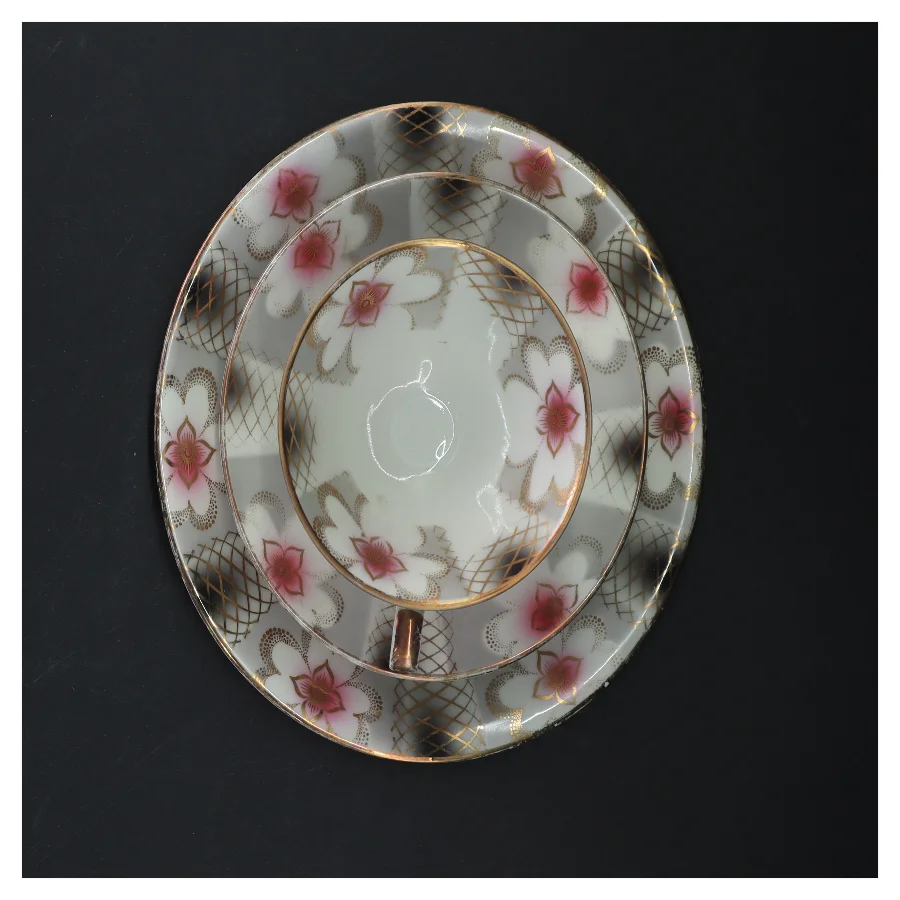 Tekop med underkop og tallerken fra Bavaria (str. Ø. 19,5 cm. og 15 cm)