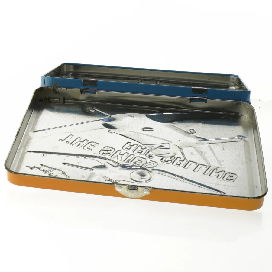 Metalfrokostboks med Disney Planes-tema (str. 20 x 16 cm)