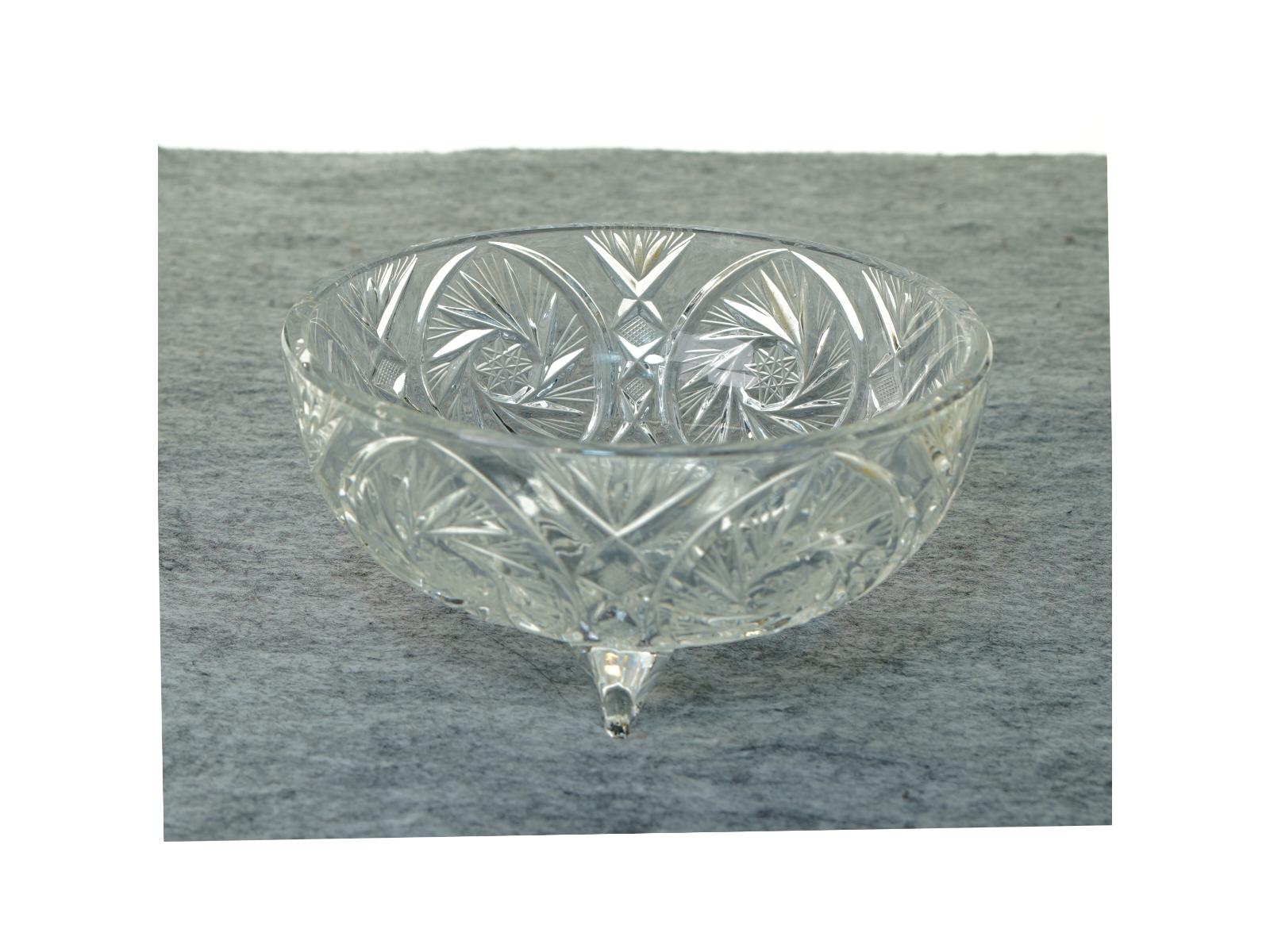 Skål i krystal (str. 16 x 7 cm)
