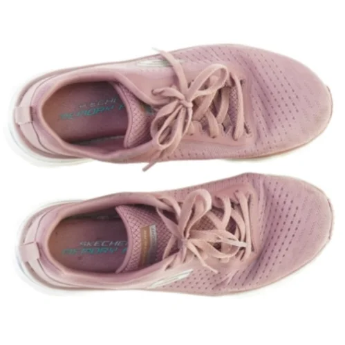 Sko fra Sketches (str. 38)