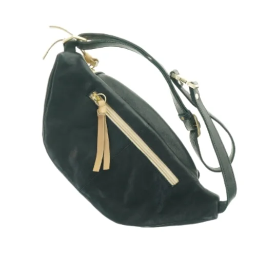 Sort skuldertaske med lynlåse fra Maand (str. 35 x 18 cm)