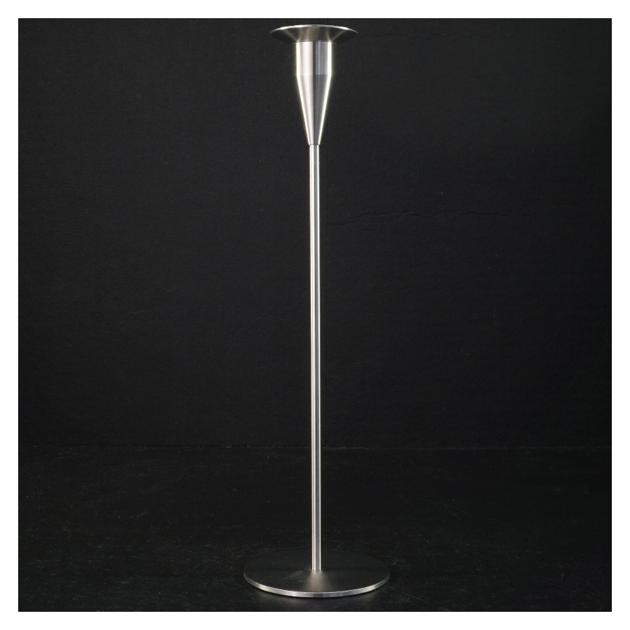 Lysestage i rustfrit stål fra Piet Hein (str. H 29 cm)