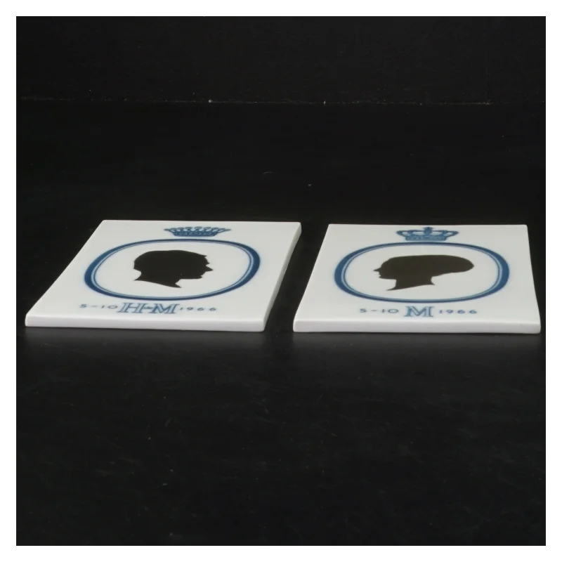  Dronning Margrethe og Prins Henrik platter fra Royal Copenhagen (str. 13x9 cm)