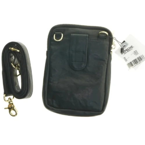 Sort lædertaske med rem fra DEPECHE (str. 22x17 cm)