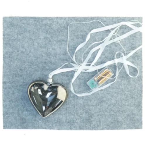 Hjerte med lys (str. 8 se m)