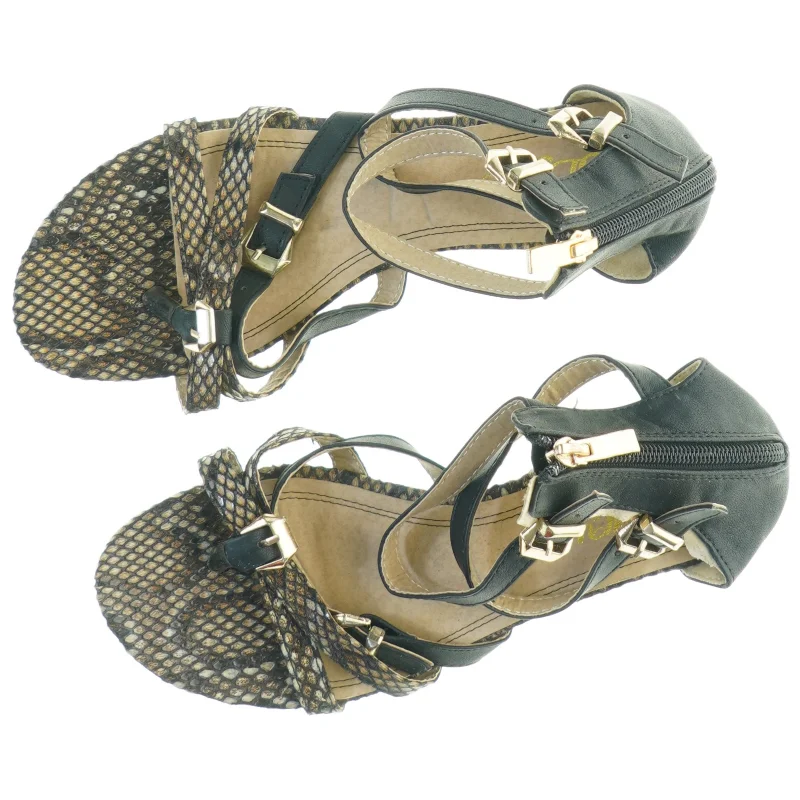 Sorte sandaler med hæl og lynlås (str. 37)