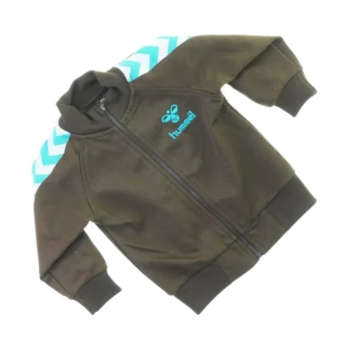 Trøje fra Hummel (str. 74)