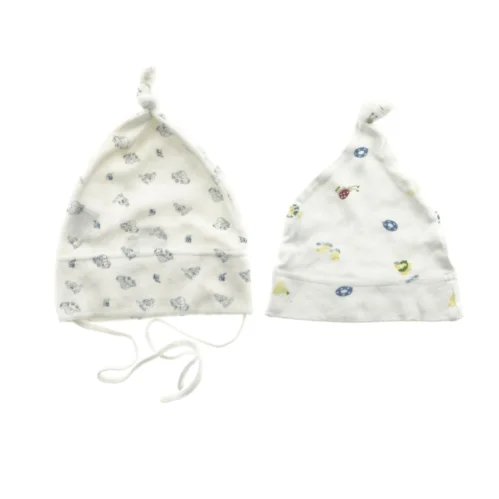 Spædbarnshuer med bindebånd (str. 18 cm bred)
