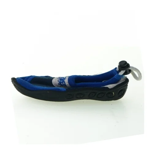 Bade-sko fra Free And Fun (str. 21)