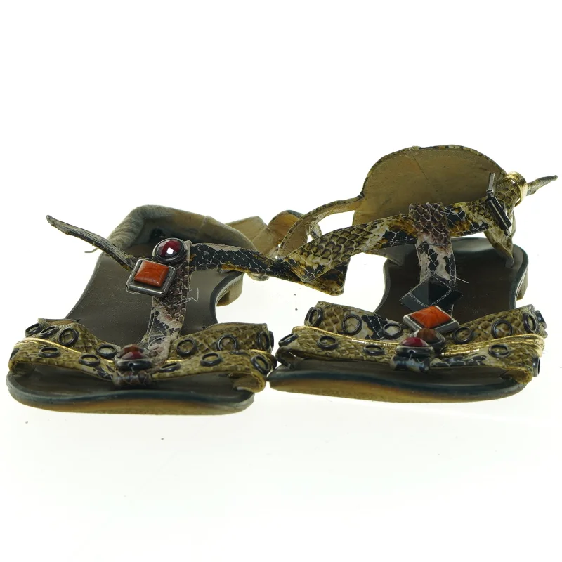 Flade sandaler med sten detaljer fra Acierta (str. 36)