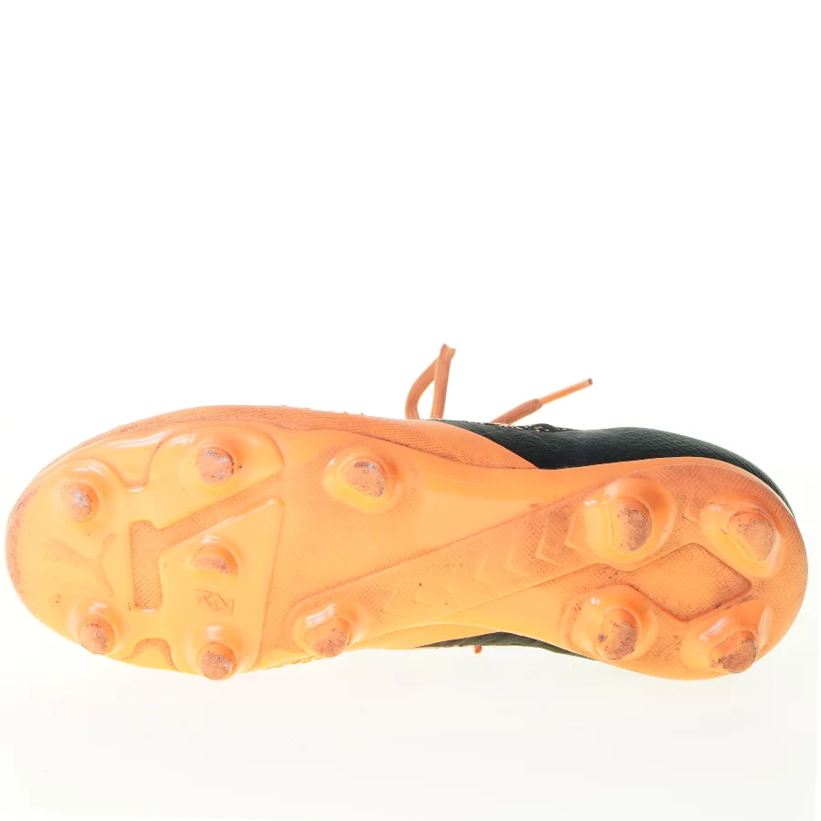 Fodboldstøvler fra Puma (str. 38)