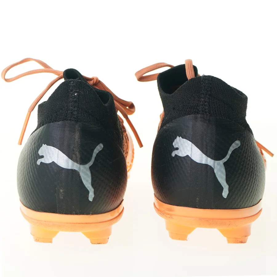 Fodboldstøvler fra Puma (str. 38)