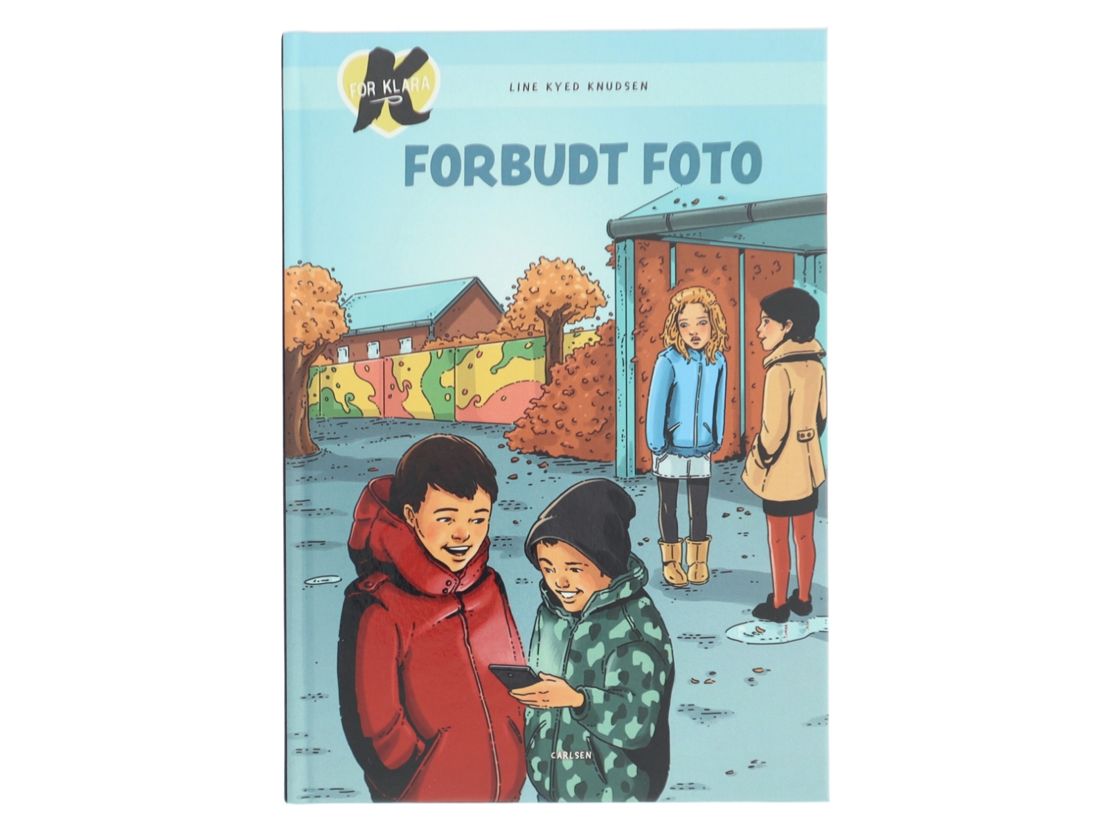 K for Klara, Forbudt foto af Line Kyed Knudsen (Bog)