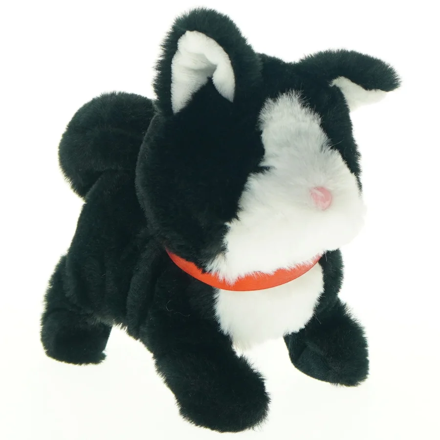Sort-hvid tøjkat med rødt halsbånd fra Happy Pets (str. Mængde. 19 cm)