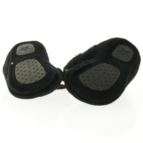 Hjemnesko, Brugte sorte En Fant hjemmesko fra En Fant (str. 26)