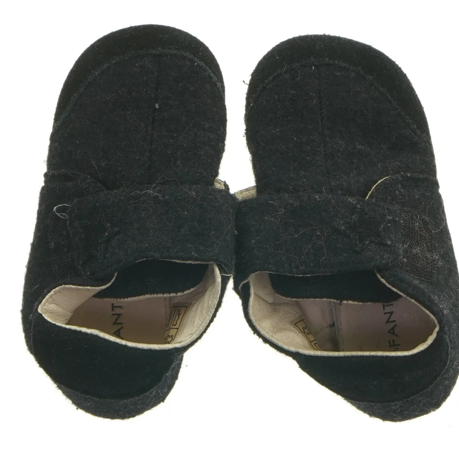 Hjemnesko, Brugte sorte En Fant hjemmesko fra En Fant (str. 26)