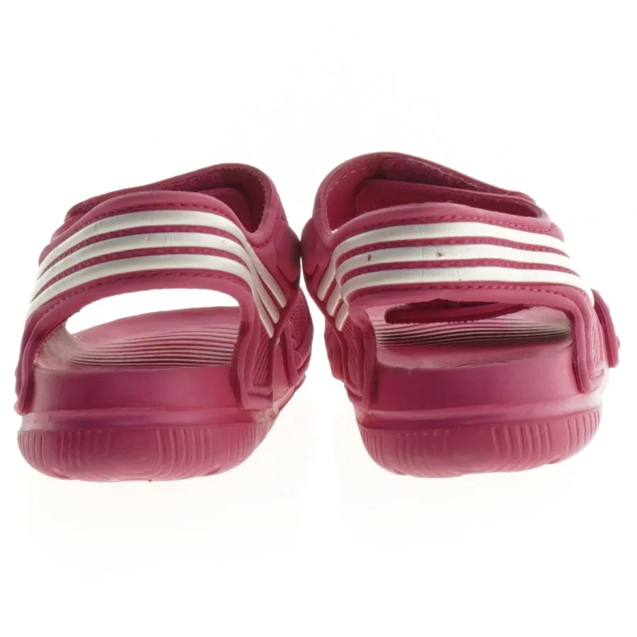 badesandaler fra Adidas (str. 25)