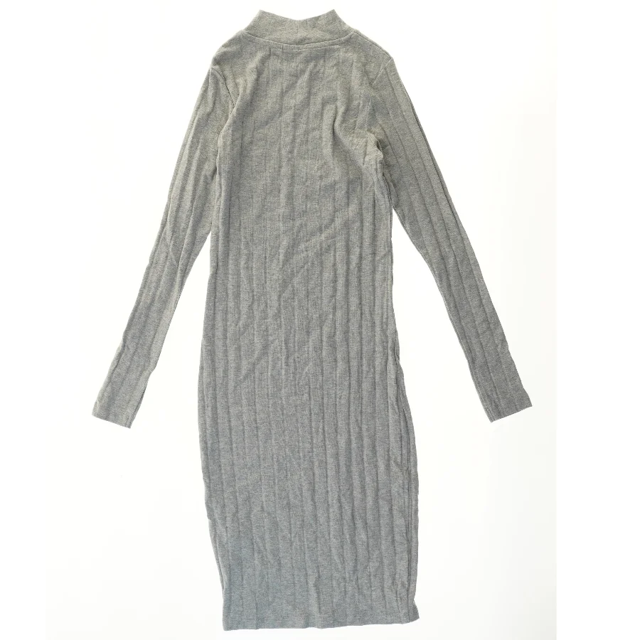 Langærmet ribstrikket kjole fra Name It (str. 152)