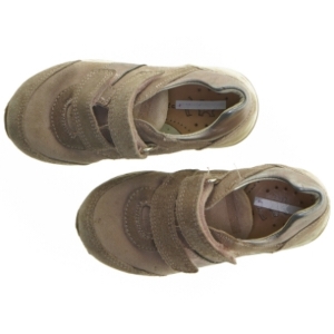 Børnesko med velcro fra Primigi (str. 25)