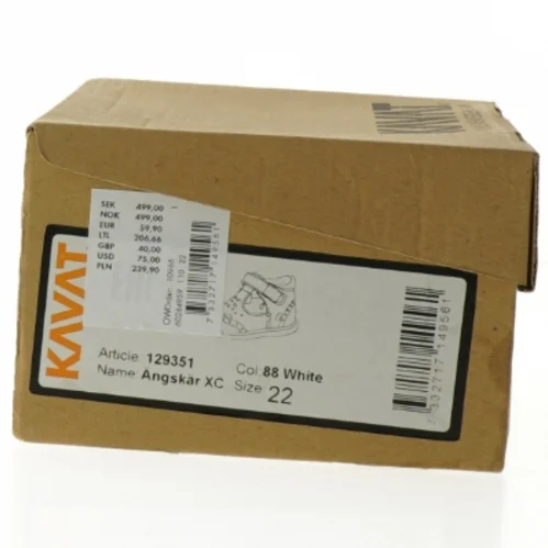 Sandaler i hvidt læder fra KAVAT (str. 22)