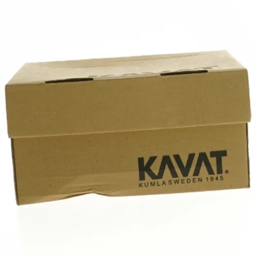 Sandaler i hvidt læder fra KAVAT (str. 22)