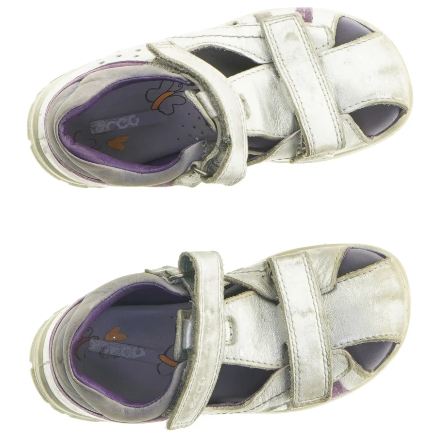 Sølvfarvede børnesandaler fra Ecco (str. 25)