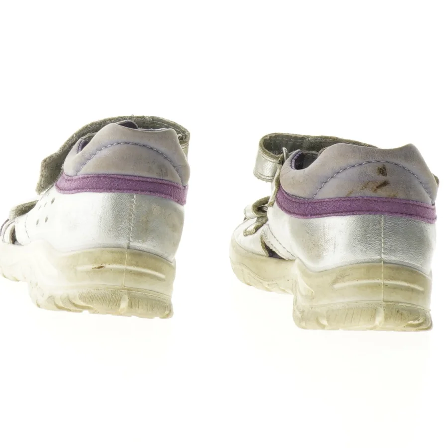 Sølvfarvede børnesandaler fra Ecco (str. 25)