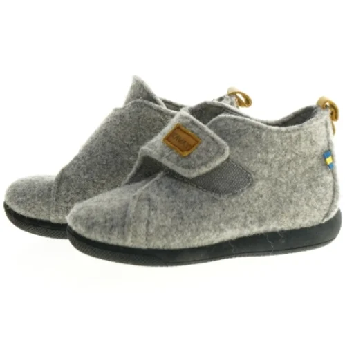 Filt hjemmesko fra Kavat (str. 24)