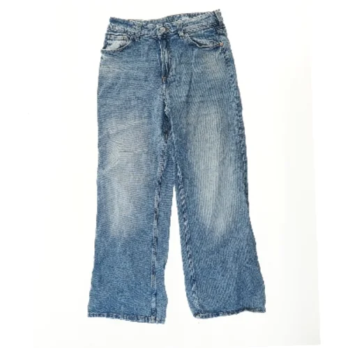 Blå jeans fra H&M (str. 152)