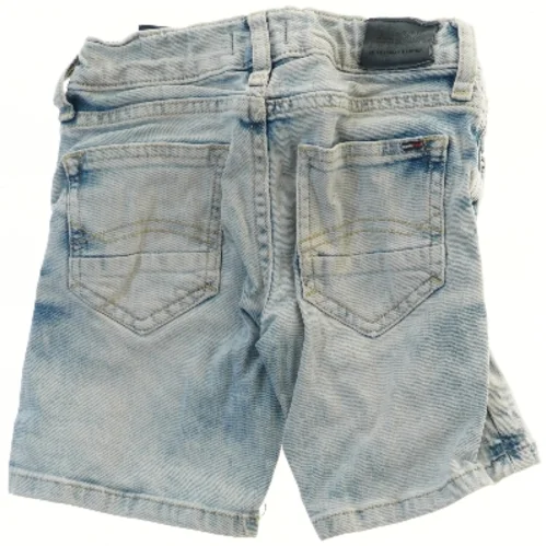 Tommy Hilfiger lyseblå denim shorts (str. 110)