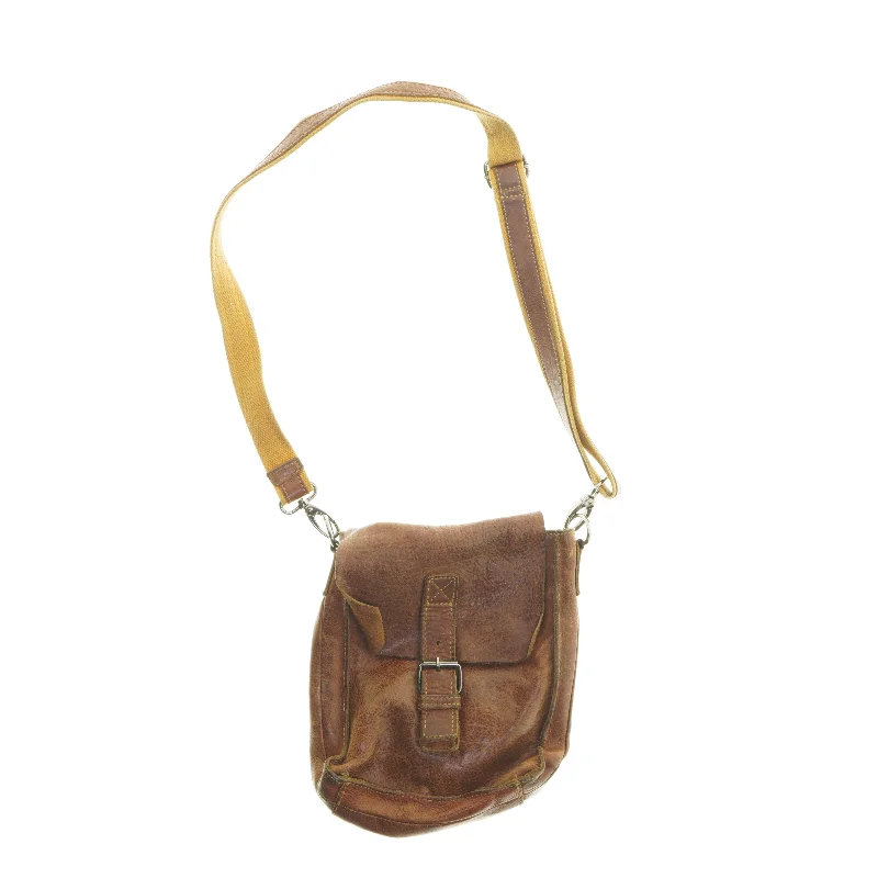 Brun skuldertaske (str. 28x24 cm)