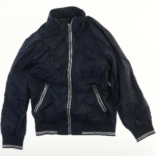 Mørkeblå bomberjakke fra H&M (str. 140)