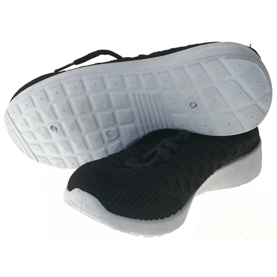 Danskin sneakers, størrelse 33 fra Danskin (str. 33 )
