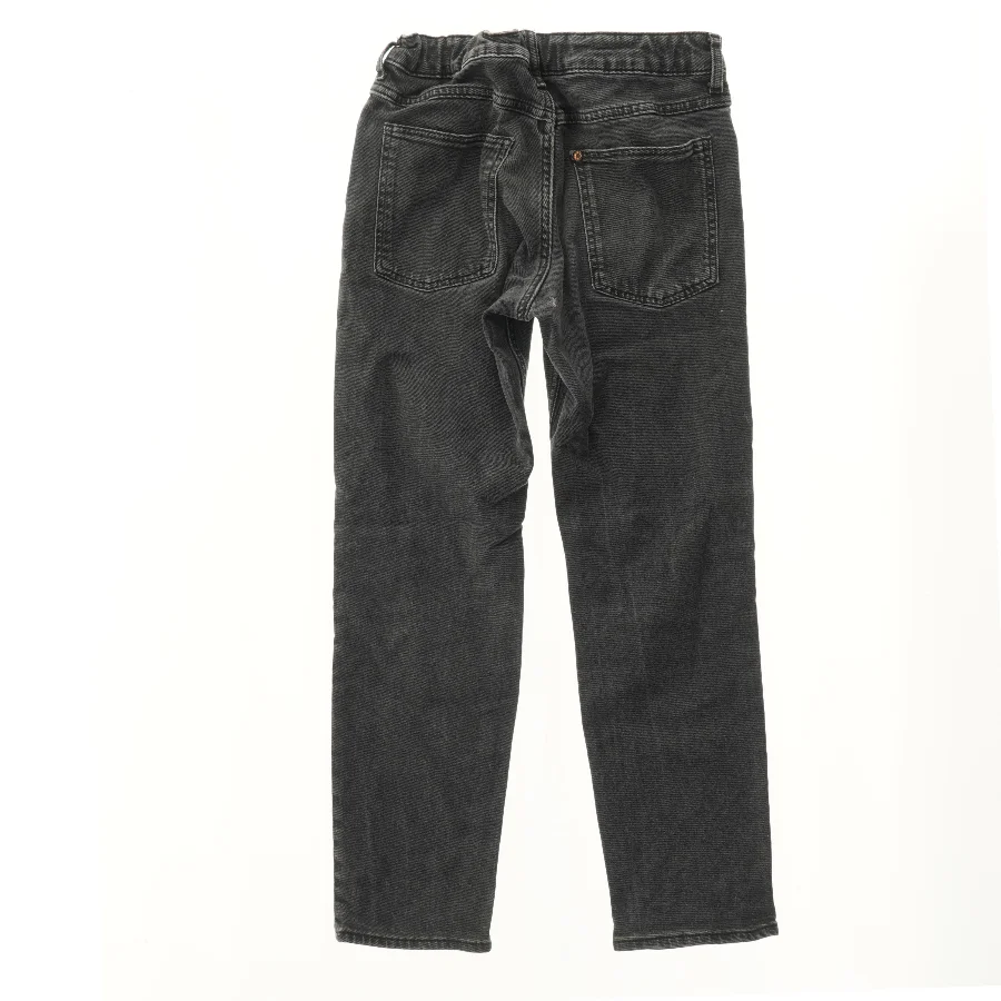 Jeans fra H&M (str. 146)