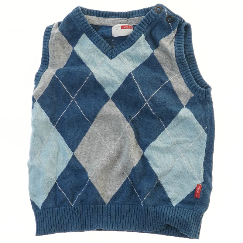 Name it mønstret børnevest(str. 92)