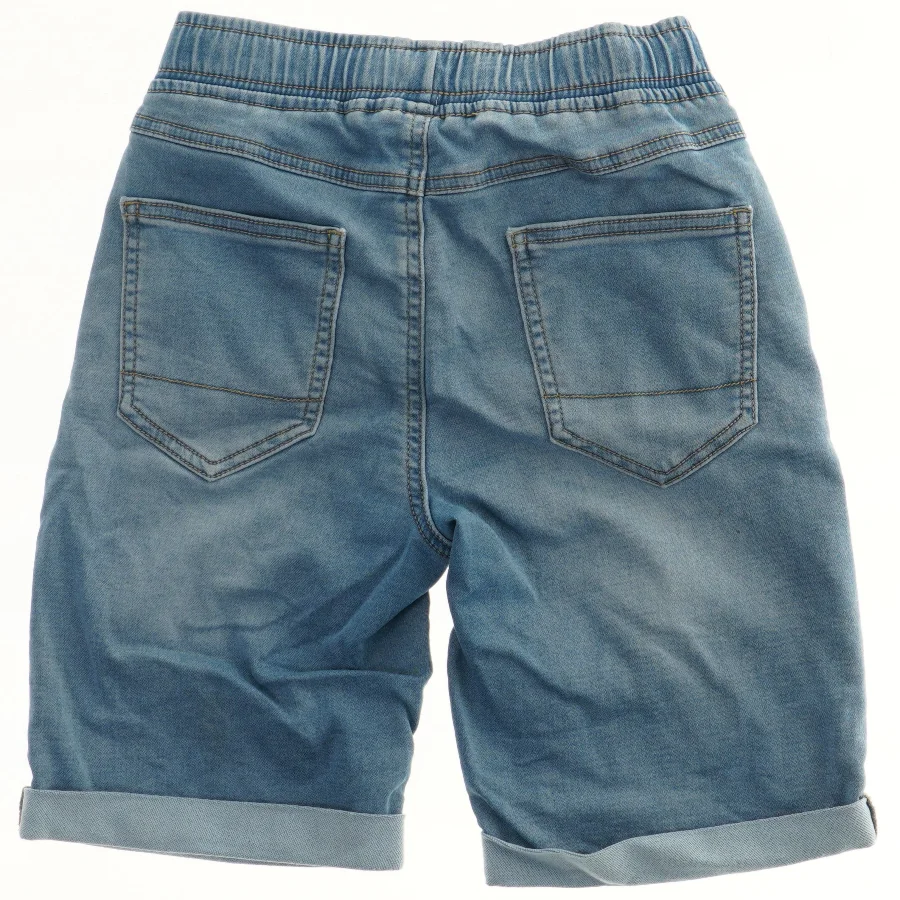 Name it Denim shorts (str. 140)