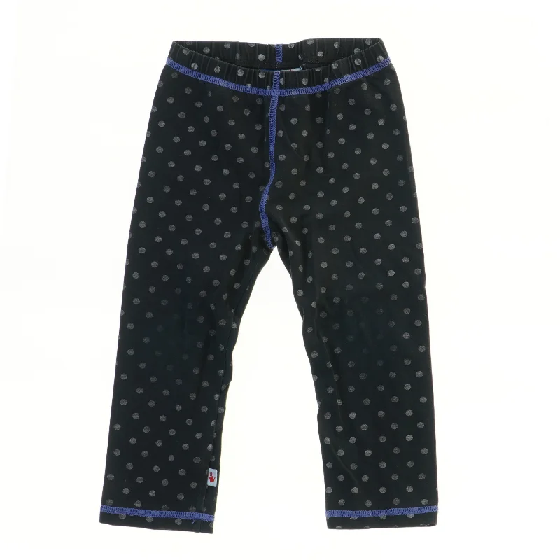 Mørke bukser med prikker fra Molo (str. 86)