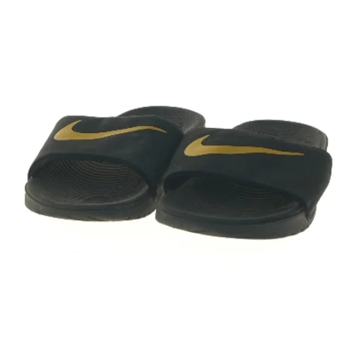 Nike Sorte badeslippers med logo (str. fod 22,5 cm)