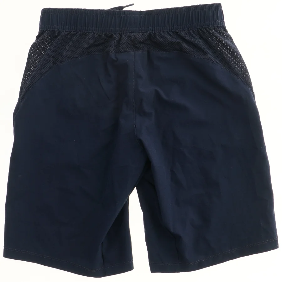 Decathlon hurtigttørrende shorts med lynlåslommer (str. 158)