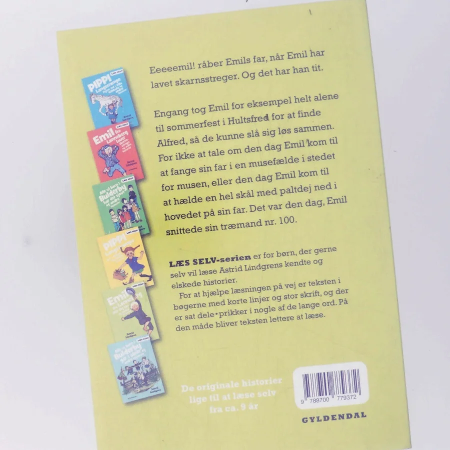 Emil fra Lønneberg slår sig løs og andre historier af Astrid Lindgren (Bog)