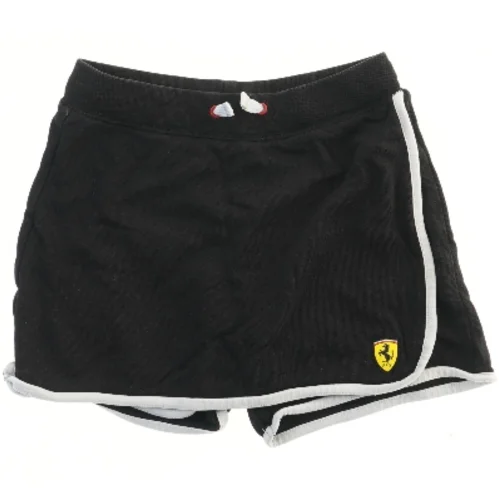 Ferrari shorts med logo (str.  29,5x30,5 cm)