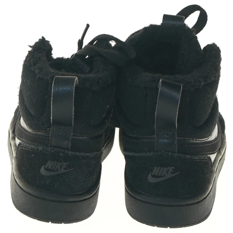 Nike sneakers til børn ( længde 22,5 cm)