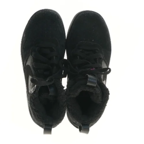 Nike sneakers til børn ( længde 22,5 cm)