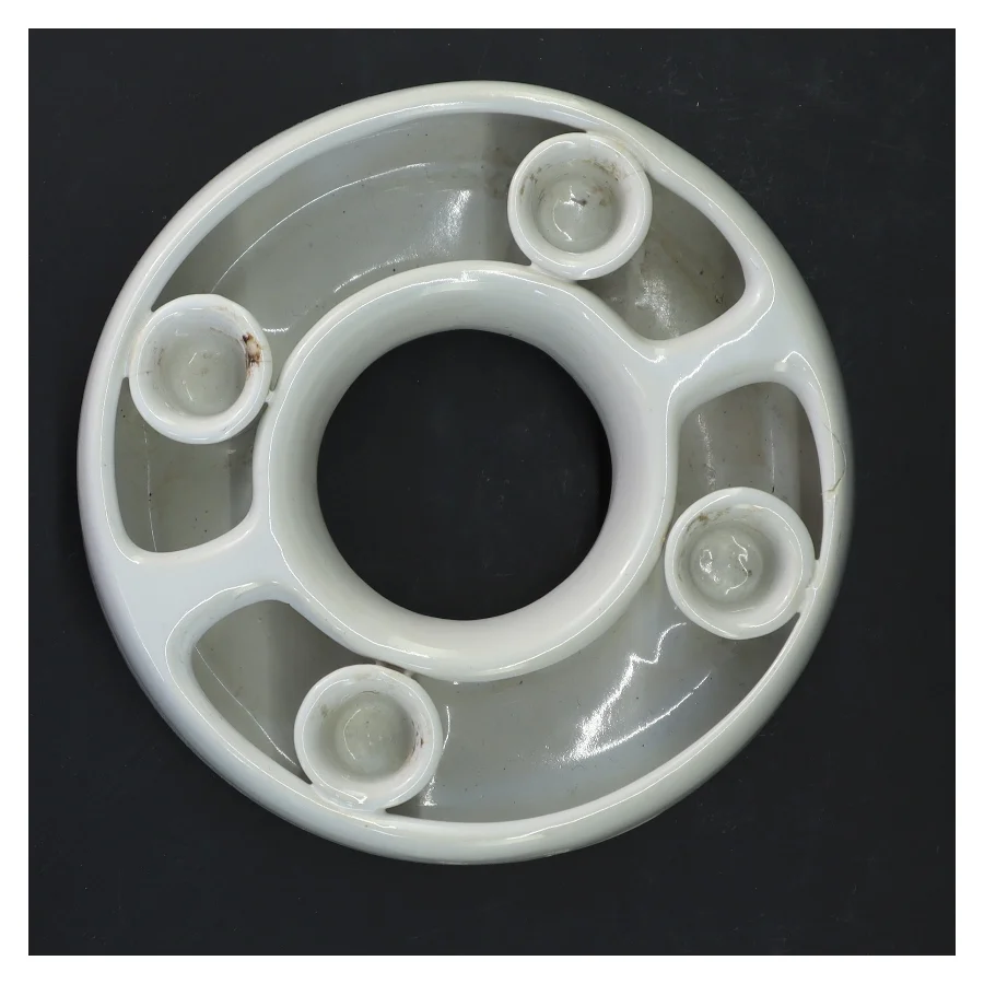 Rund lysestage med fire holdere (str. Ø 18 cm)