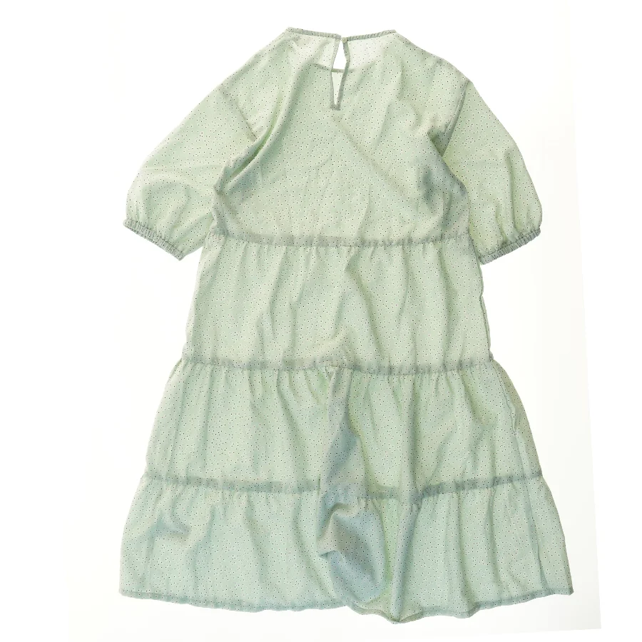 Langærmet kjole med flæser  (str. 146)