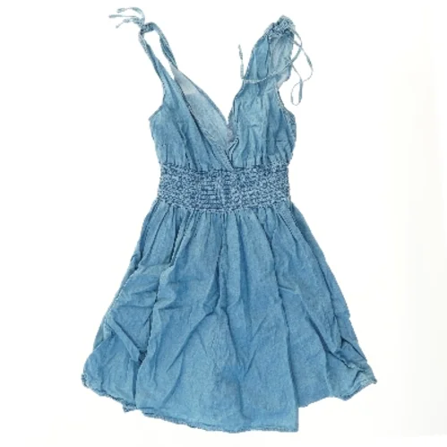 Sommerkjole i denim fra Divided (str. XS)